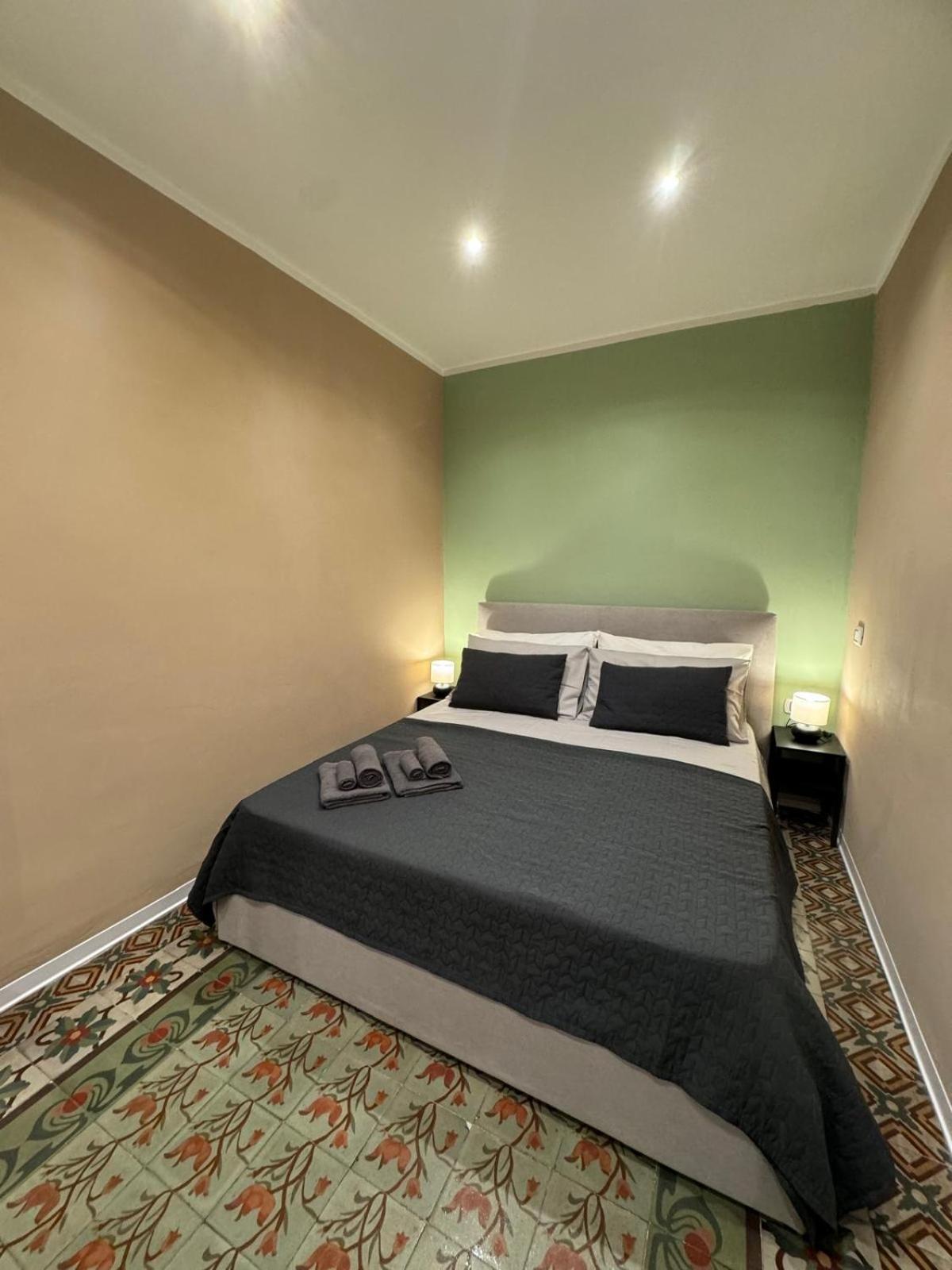 Verdi Apartments Catania Bagian luar foto