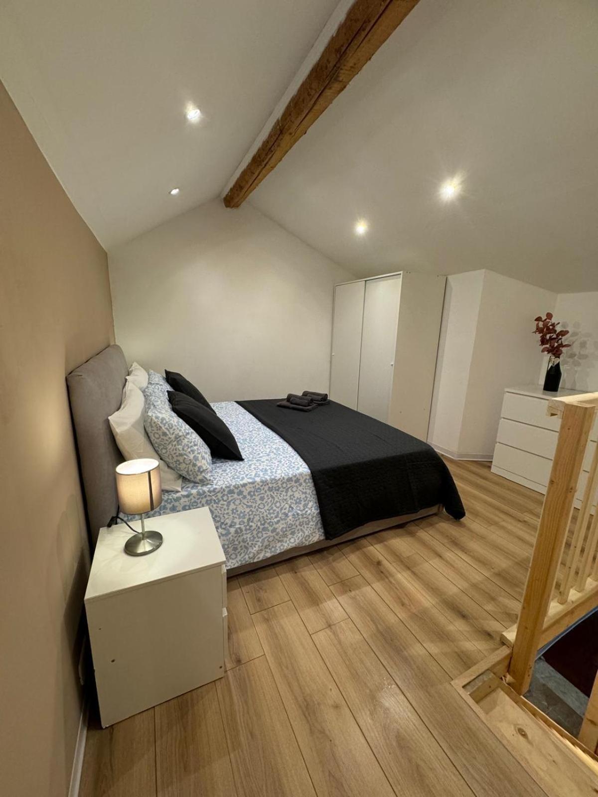 Verdi Apartments Catania Bagian luar foto