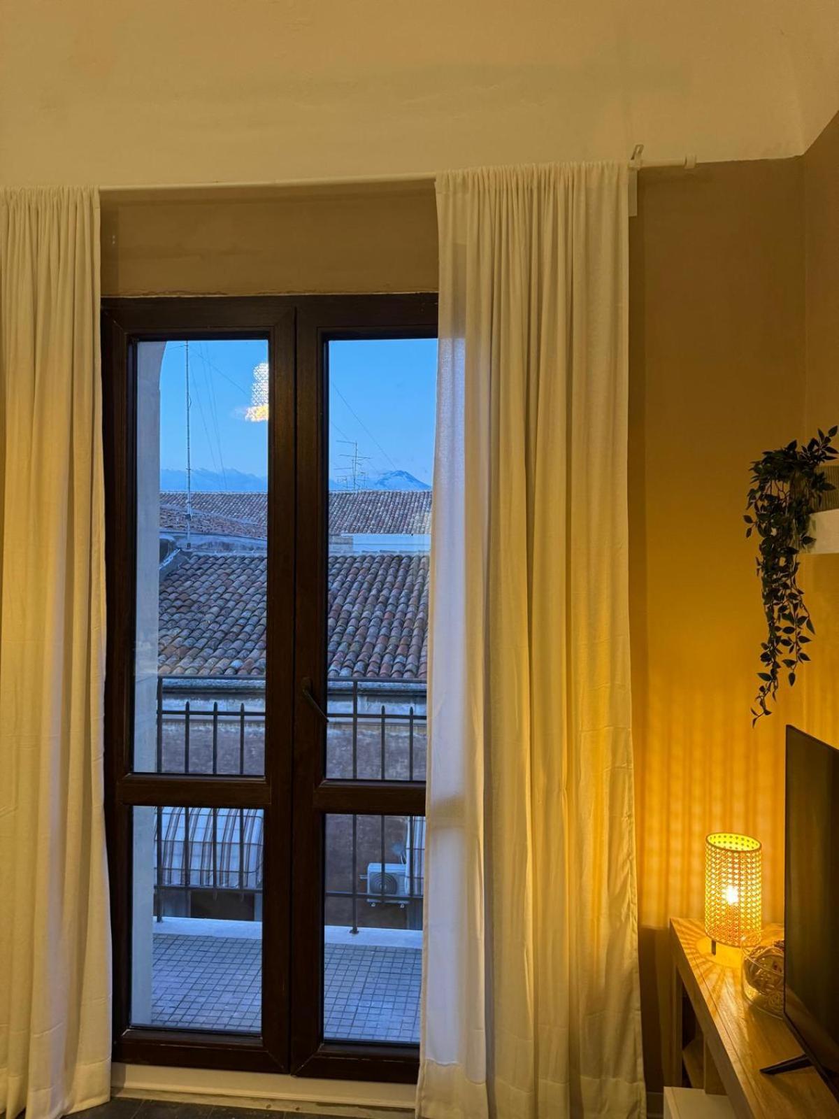 Verdi Apartments Catania Bagian luar foto